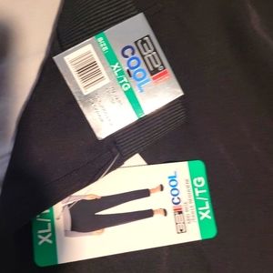 32° Cool Mid Rise ankle pant black